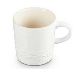 Le Creuset Holly Collectie Mok 200 Ml Aardewerk Katoenwit -Servies Verkoop lc 20200529 zs ps fs 60303204311511 003